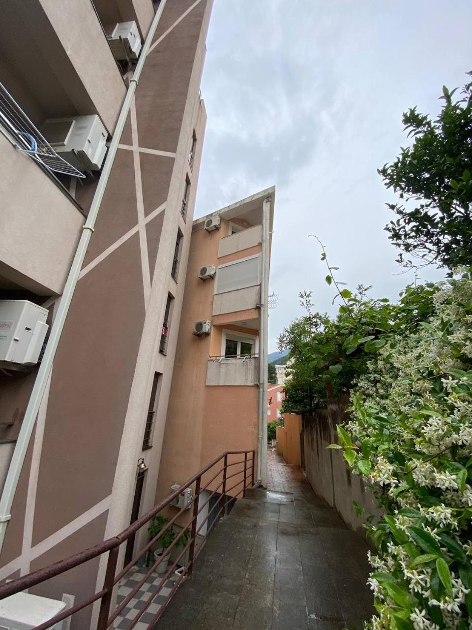Daire One-bedroom Apartment, One Step From The Sea